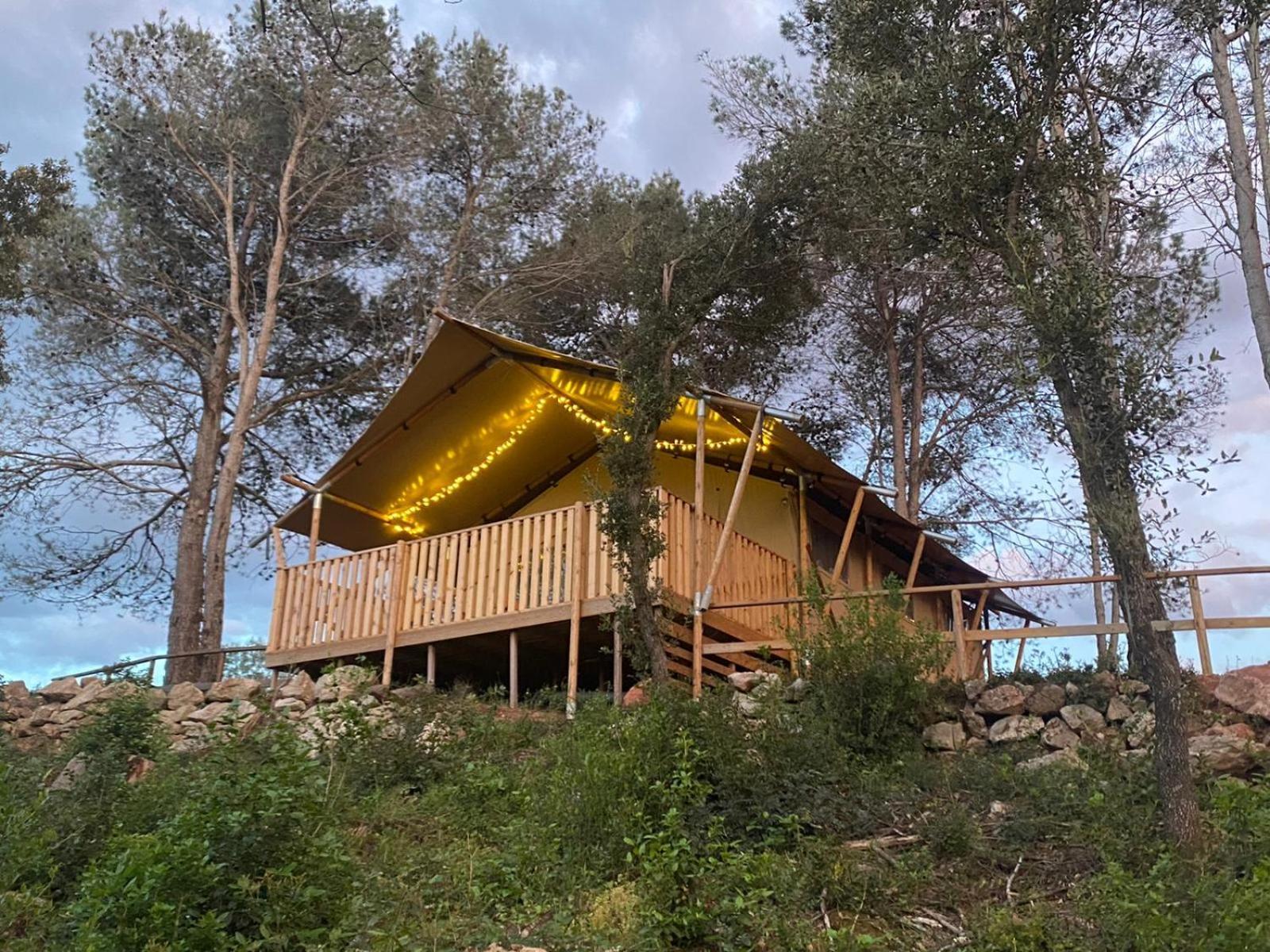 Hostal La Salut De Terrades Exterior photo