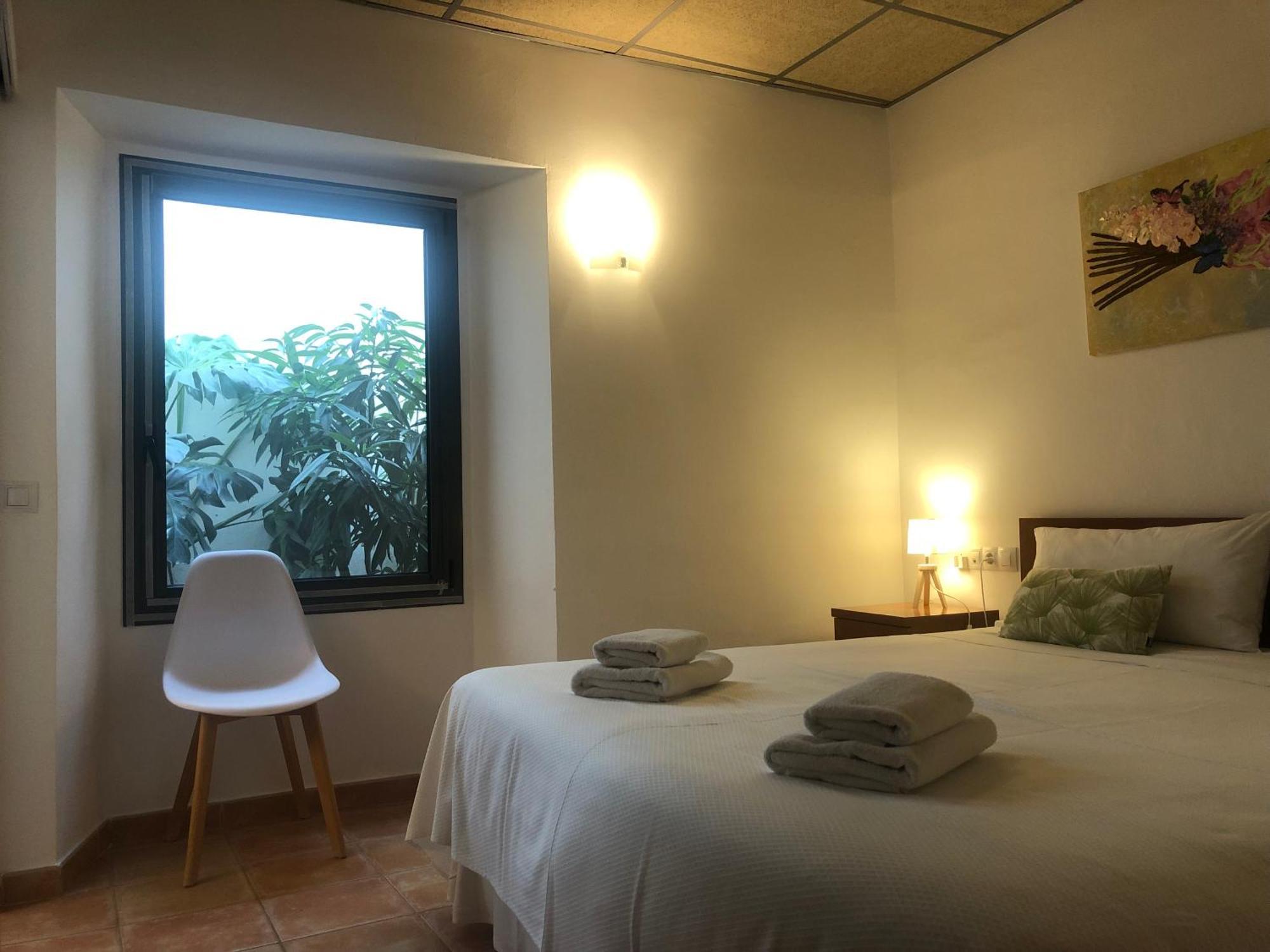 Hostal La Salut De Terrades Exterior photo