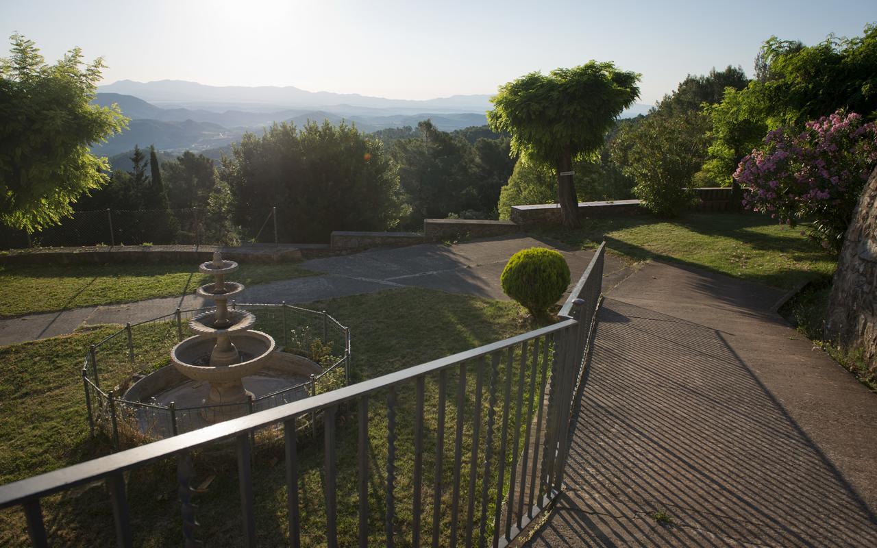 Hostal La Salut De Terrades Exterior photo